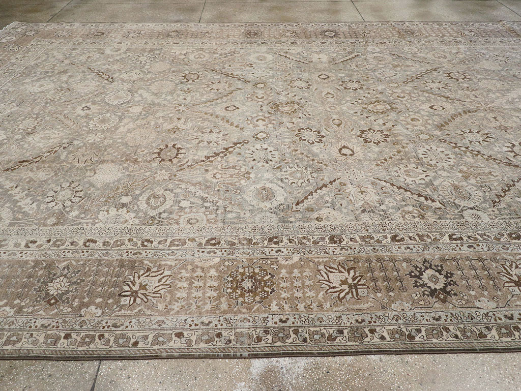 Antique Persian Tabriz Large Carpet, No.23918 - Galerie Shabab