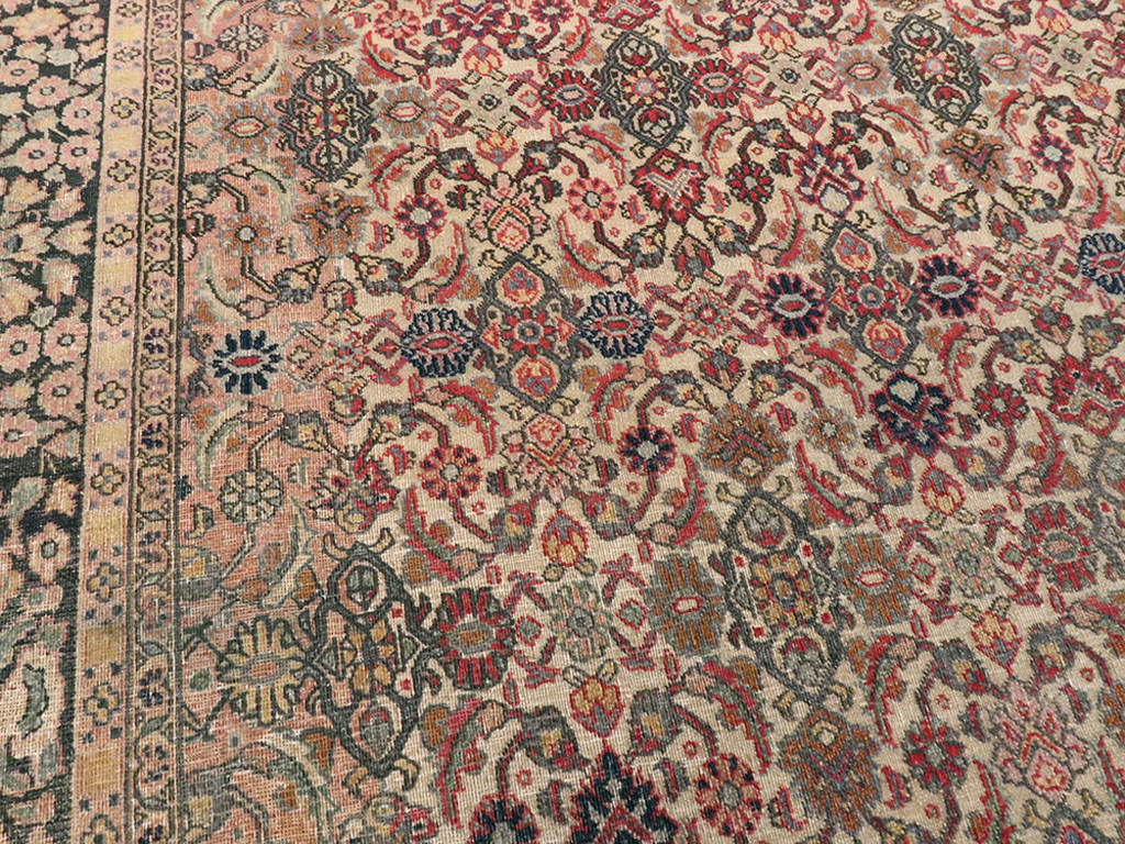Antique Indian Lahore Carpet, No.24132 - Galerie Shabab