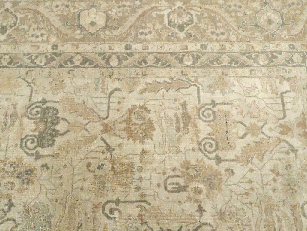 Antique Persian Tabriz Carpet, No.24192 - Galerie Shabab