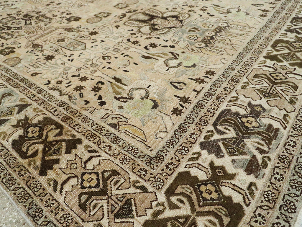 Antique Persian Tabriz Carpet, No.24216 - Galerie Shabab