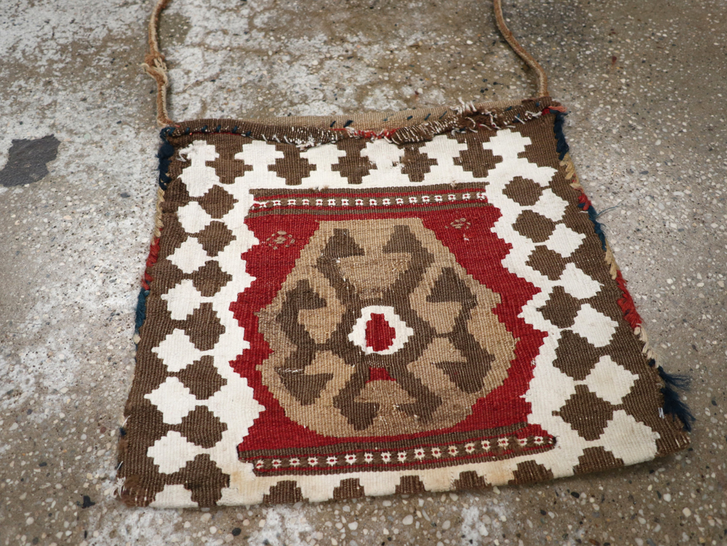Vintage Persian Flatweave Kilim Bag, No.24349 - Galerie Shabab