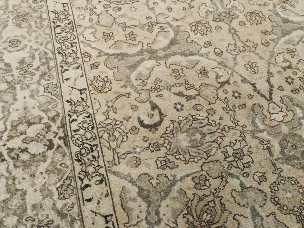 Antique Persian Tabriz Carpet, No.24389 - Galerie Shabab