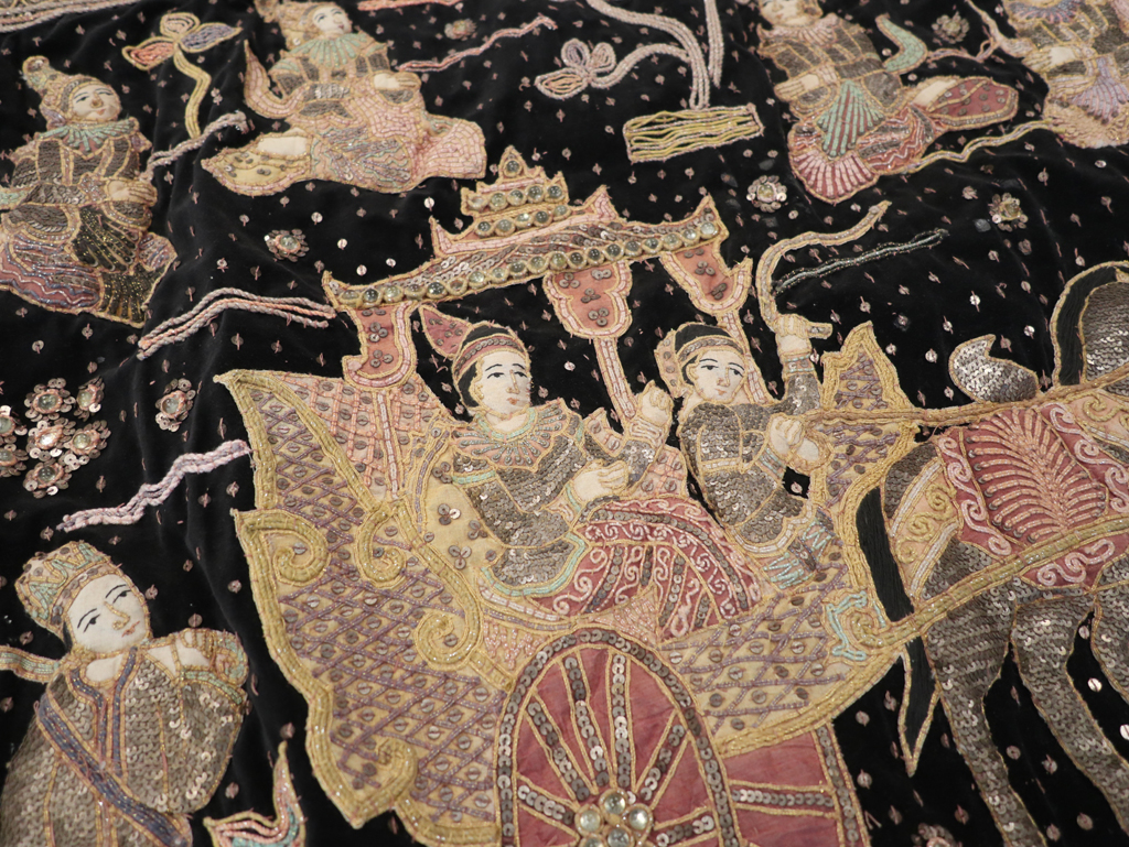 Burmese High Relief Richly Embroidered and Beaded Tapestry, No.24512 - Galerie Shabab