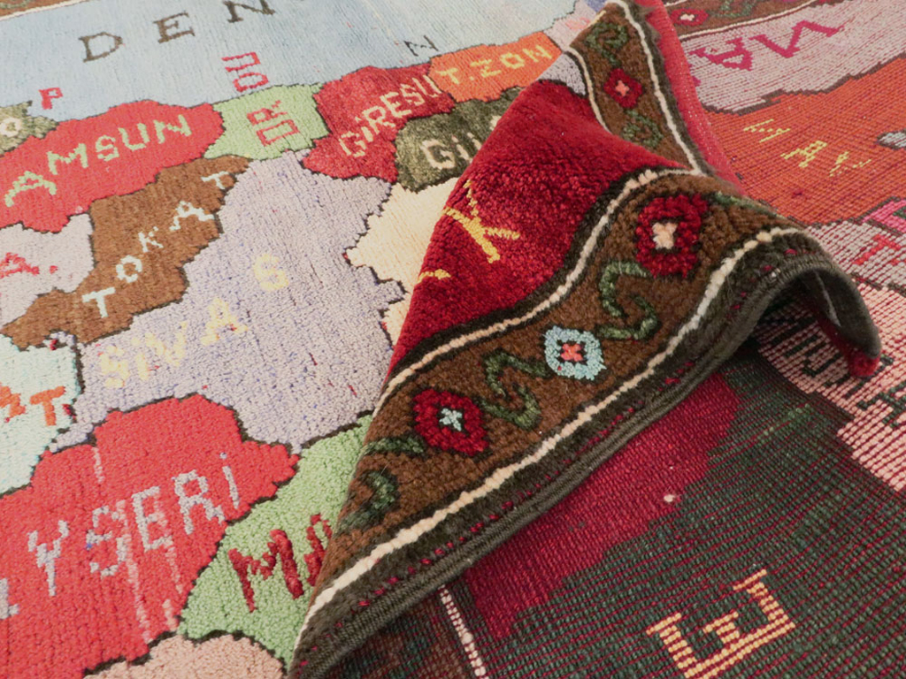 Vintage Turkish Anatolian Map Rug, No.24515 - Galerie Shabab