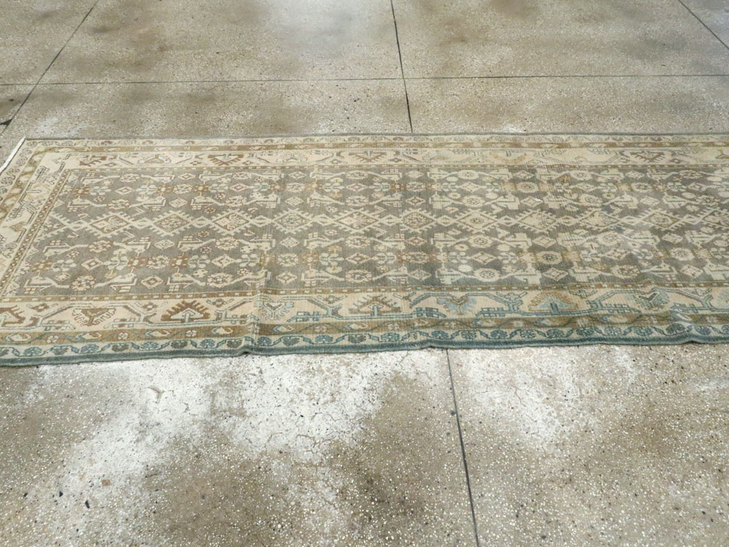 Vintage Persian Malayer Runner, No.24705 - Galerie Shabab
