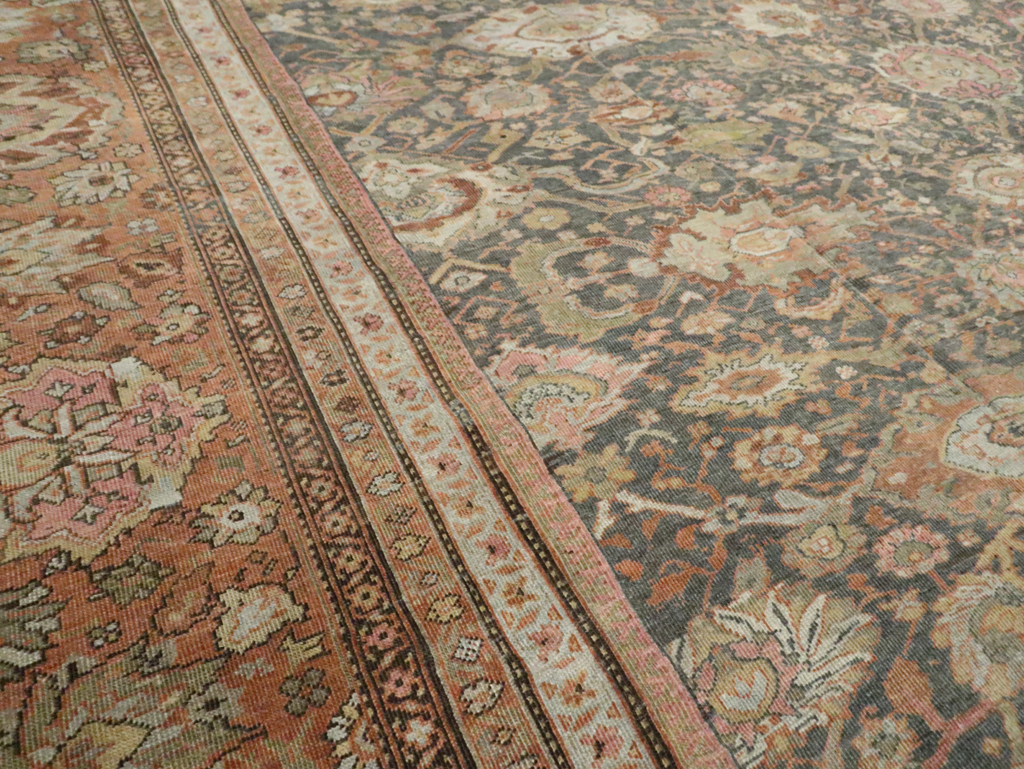 Antique Persian Sultanabad Carpet, No.24727 - Galerie Shabab