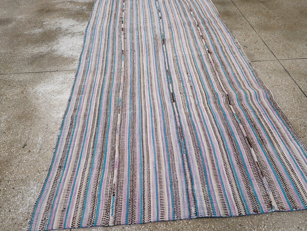 Vintage Persian Flatweave Kilim Accent Rug, No.25279 - Galerie Shabab