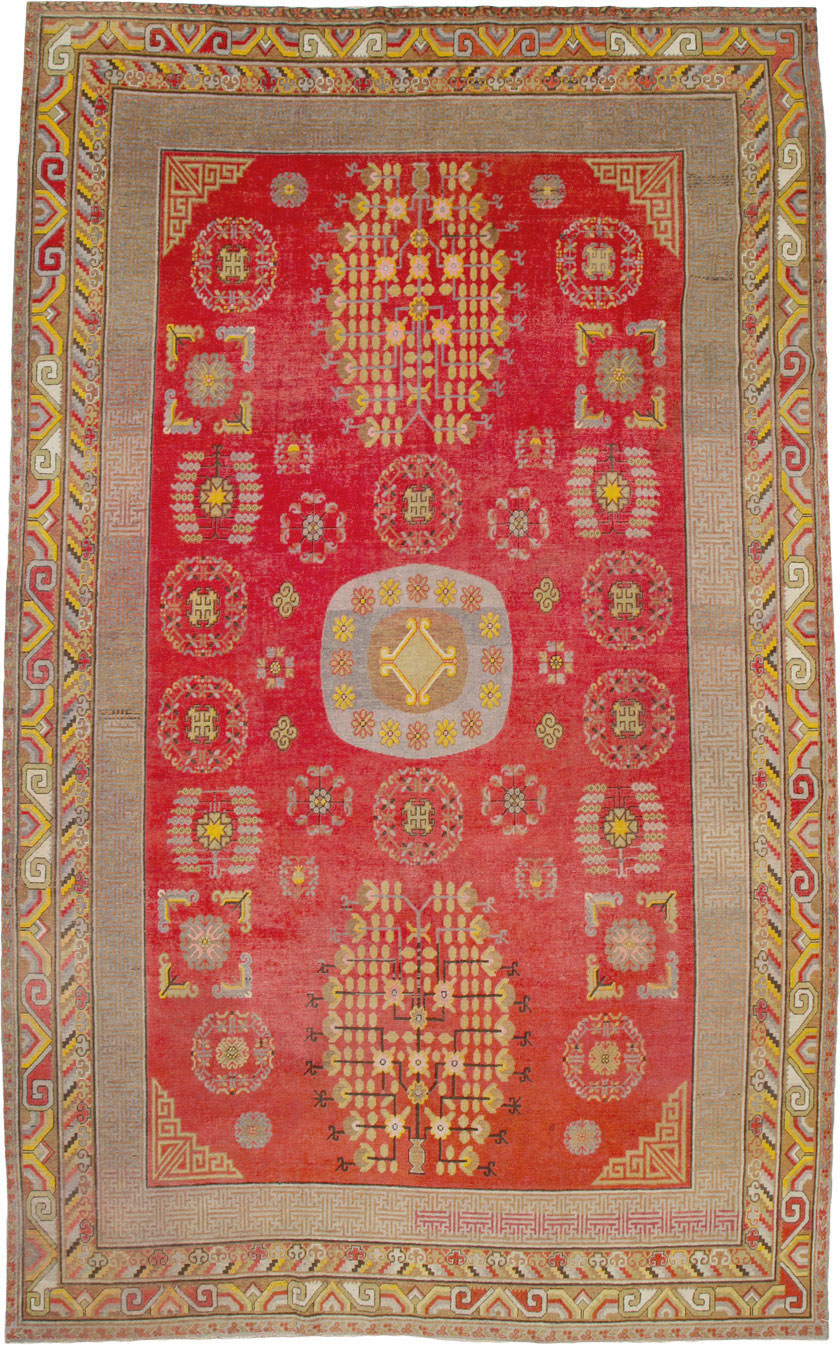 Vintage East Turkestan Khotan Carpet, No.25542 - Galerie Shabab