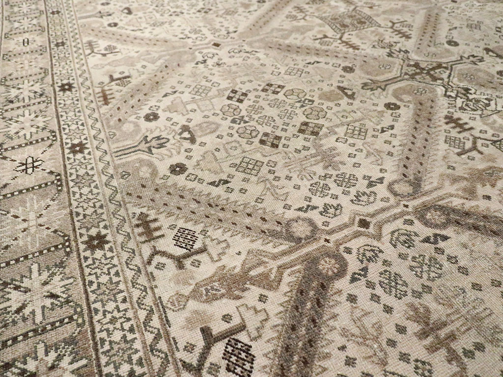 Vintage Persian Tabriz Accent Carpet, No.25866 - Galerie Shabab