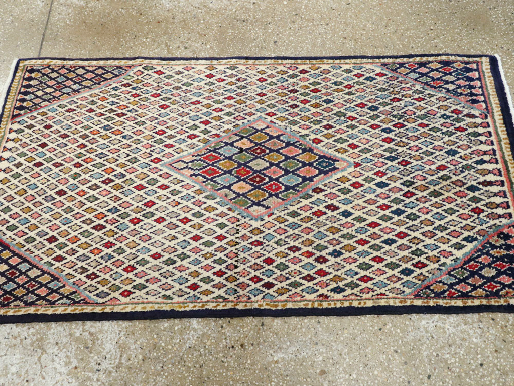 Vintage Persian Hamadan Rug, No.25932 - Galerie Shabab