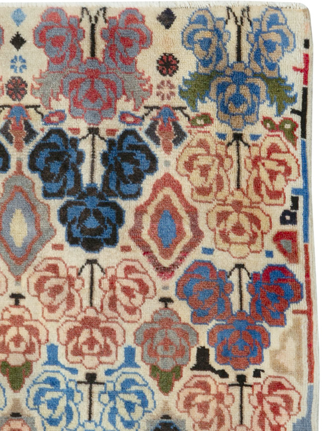 Vintage Persian Tabriz Rug, No.25972 - Galerie Shabab