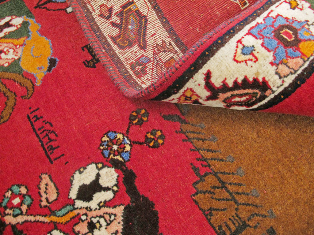 Vintage Persian Pictorial Shiraz Rug, No.25985 - Galerie Shabab