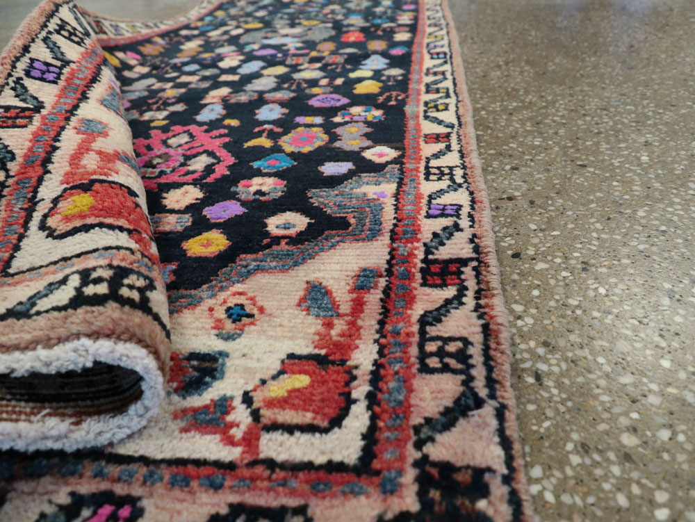 Vintage Persian Malayer Runner, No.26311 - Galerie Shabab