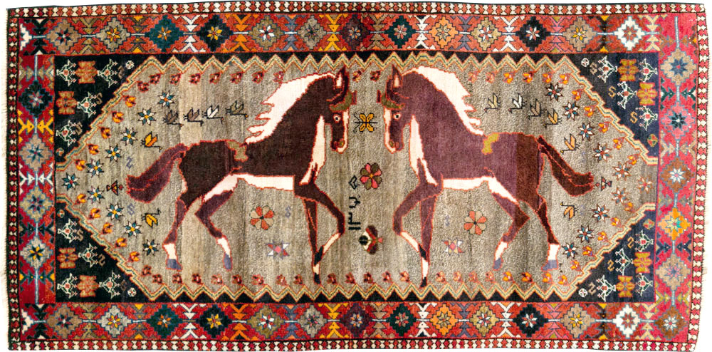 Vintage Qashqai Pictorial Rug, No.26700 - Galerie Shabab