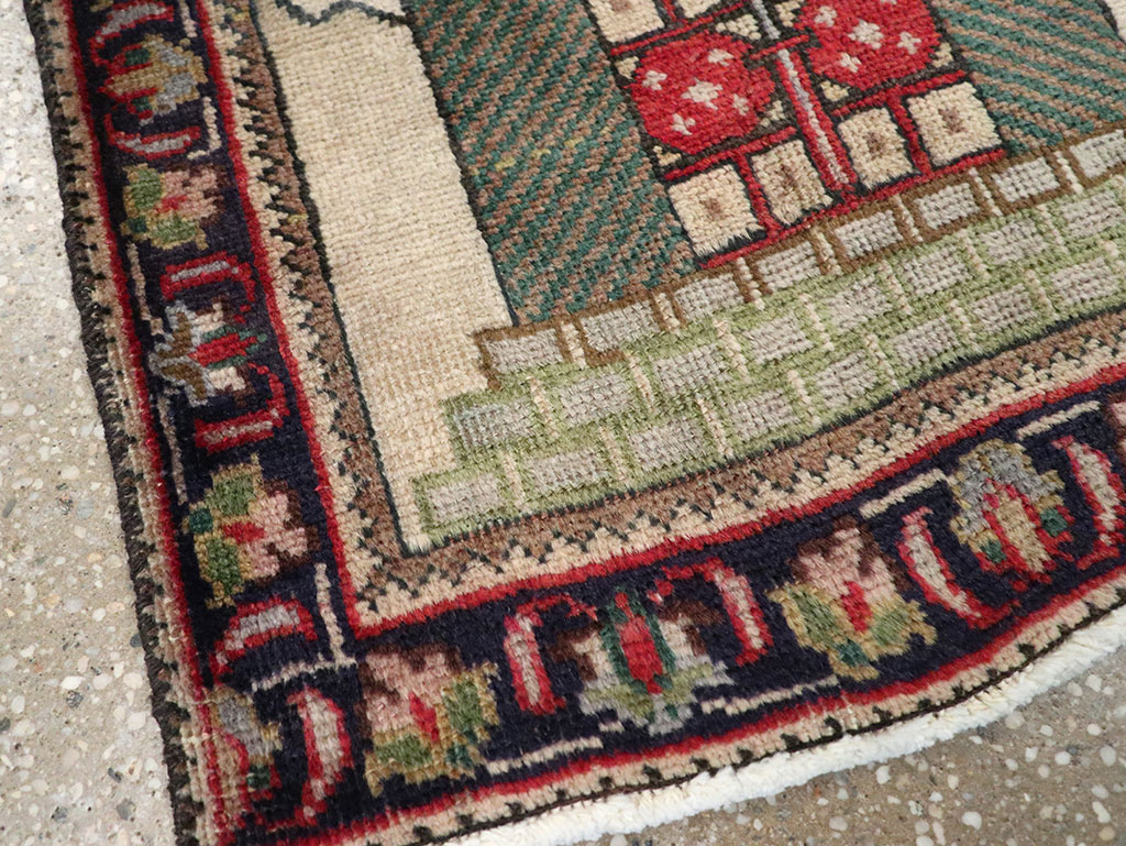 Vintage Persian Tabriz Pictorial Rug, No.26704 - Galerie Shabab