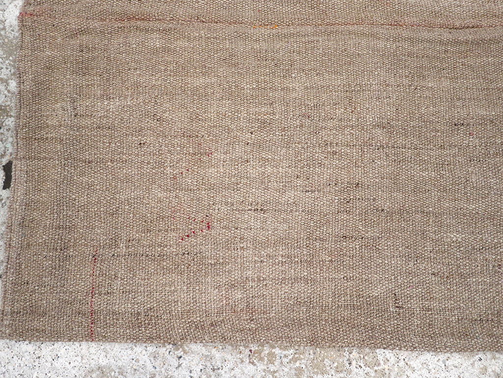 Vintage Persian Flatweave Kilim Accent Rug, No.26735 - Galerie Shabab