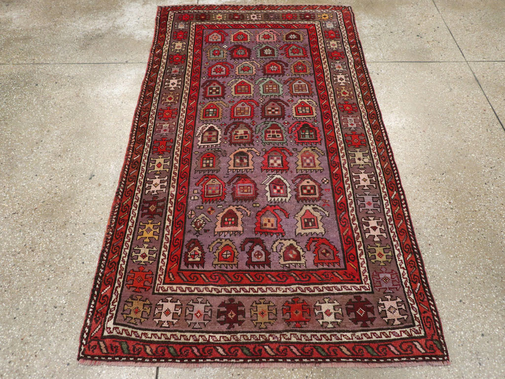 Antique Caucasian Accent Rug, No.26821 - Galerie Shabab