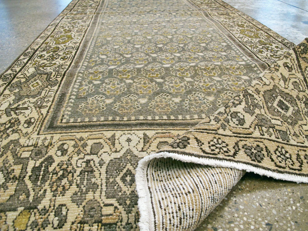Antique Persian Malayer Runner, No.26878 - Galerie Shabab