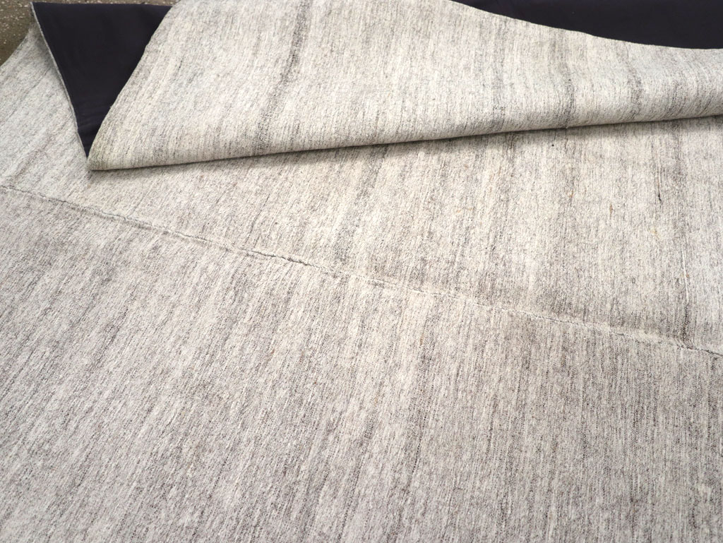 Vintage Turkish Flatweave Kilim Accent Rug, No.27011 - Galerie Shabab