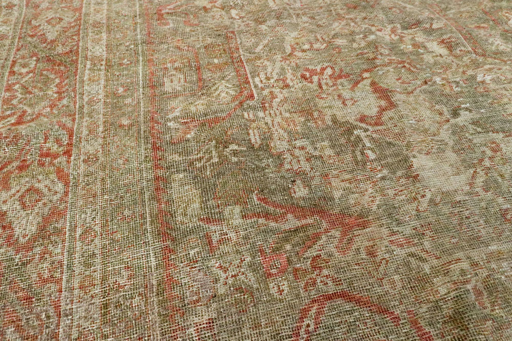 Antique Persian Mahal Distressed Carpet, No.27025 - Galerie Shabab