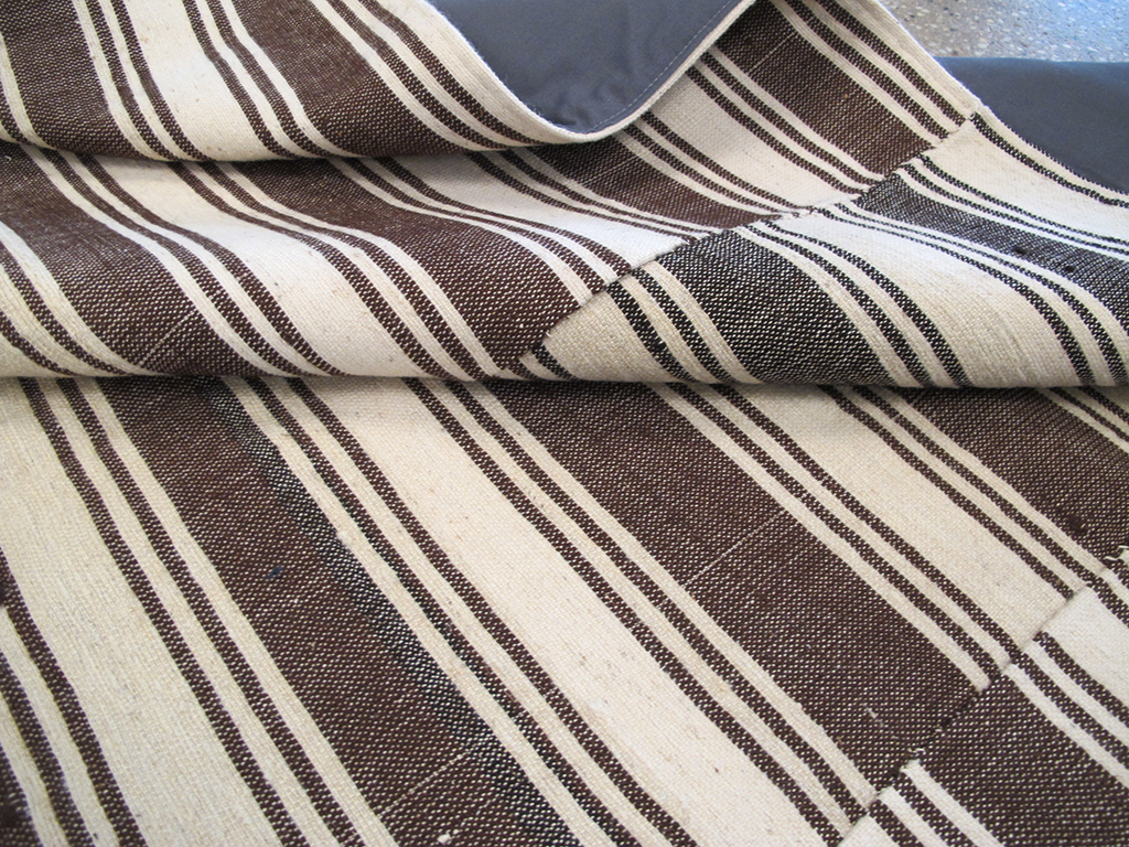 Vintage Turkish Kilim Flatweave Accent Rug, No.27271 - Galerie Shabab