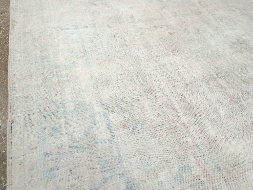 Distressed Vintage Persian Small Room Size Carpet, No.27283 - Galerie Shabab