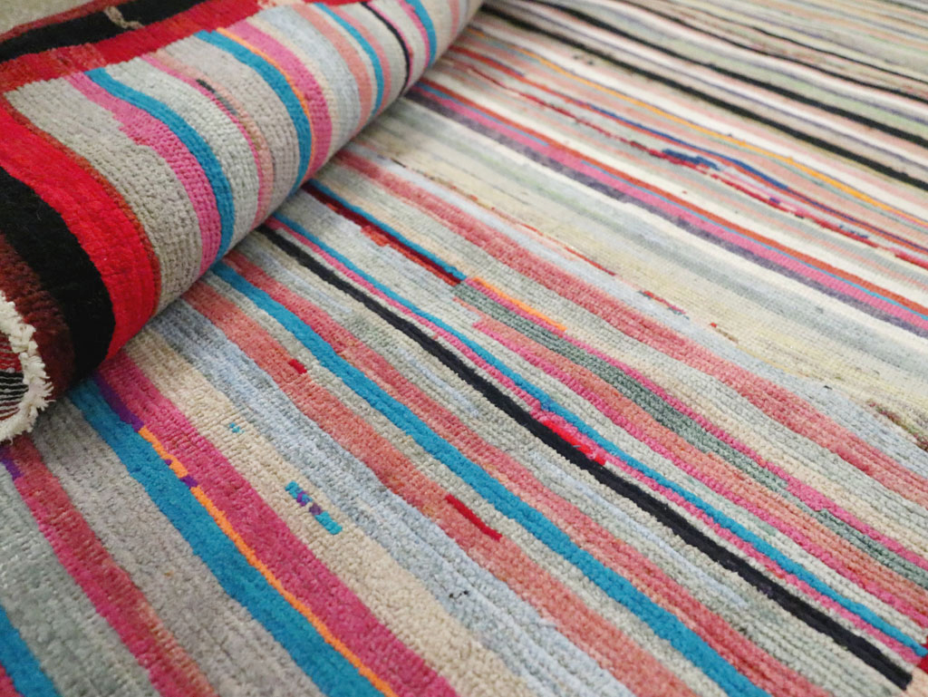 Vintage Persian Modern Style Mahal Throw Rug, No.27396 - Galerie Shabab