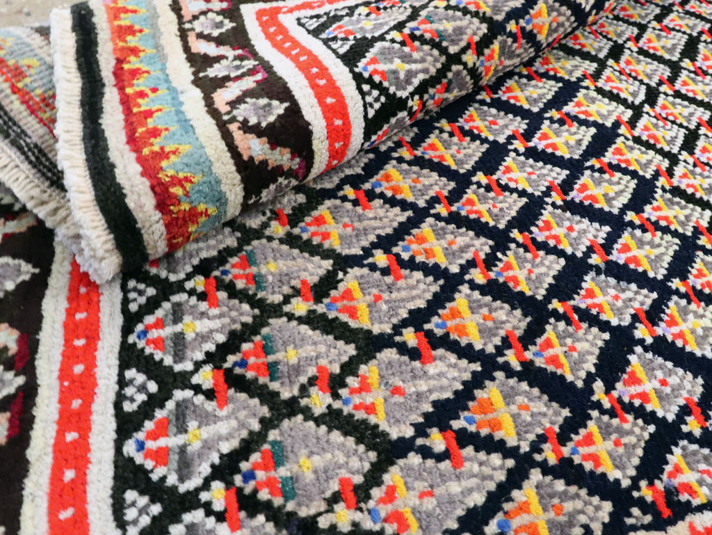 Vintage Persian Malayer Square Throw Rug, No.27428 - Galerie Shabab