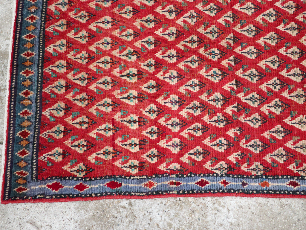 Vintage Persian Mahal Gallery Rug, No.27459 - Galerie Shabab