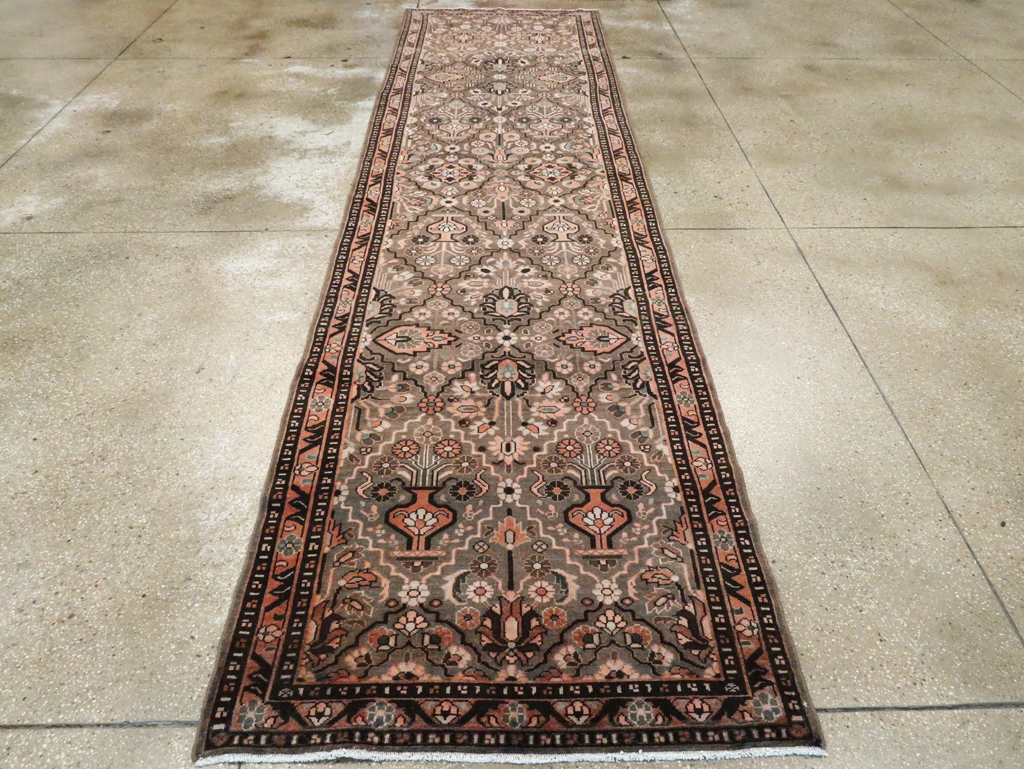 Vintage Persian Malayer Runner, No.27531 - Galerie Shabab