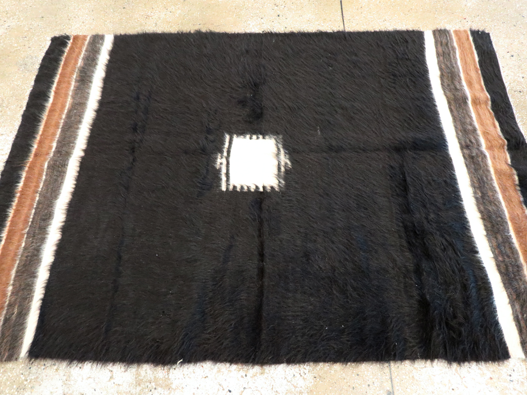 Vintage Turkish Mohair Accent Rug, No.27540 - Galerie Shabab