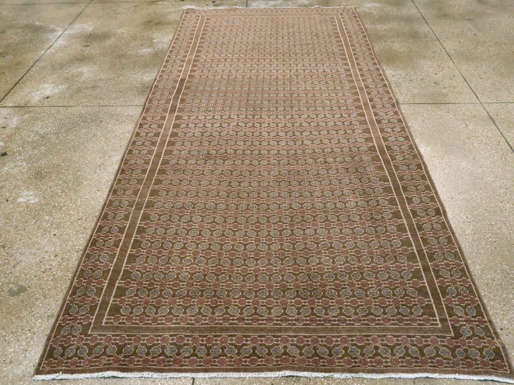 Vintage Persian Malayer Gallery Carpet, No.27613 - Galerie Shabab