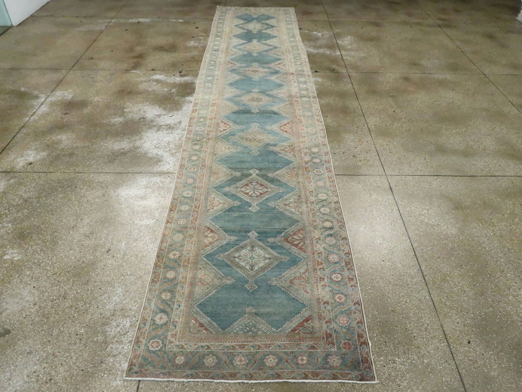 Antique Persian Malayer Runner, No.27651 - Galerie Shabab