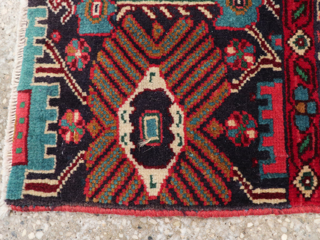 Vintage Persian Bidjar Sampler Throw Rug, No.27861 - Galerie Shabab