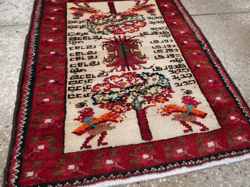 Vintage Persian Hamadan Pictorial Rug, No.27863 - Galerie Shabab