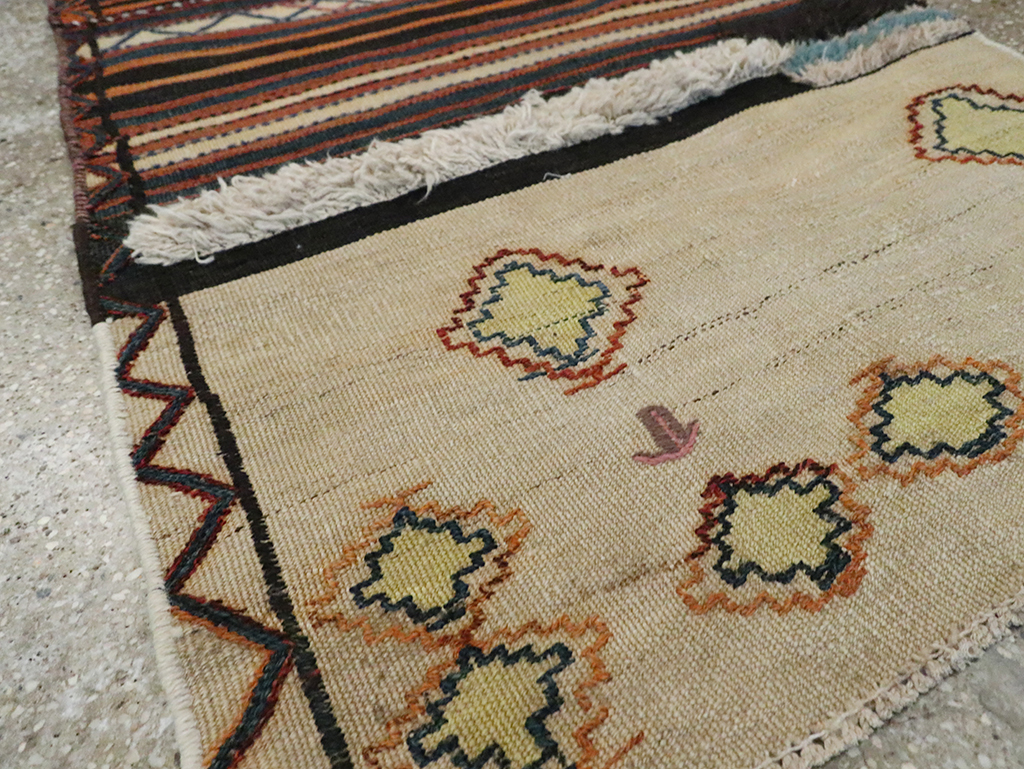 Vintage Persian Flatweave Kilim Small Runner, No.28037 - Galerie Shabab