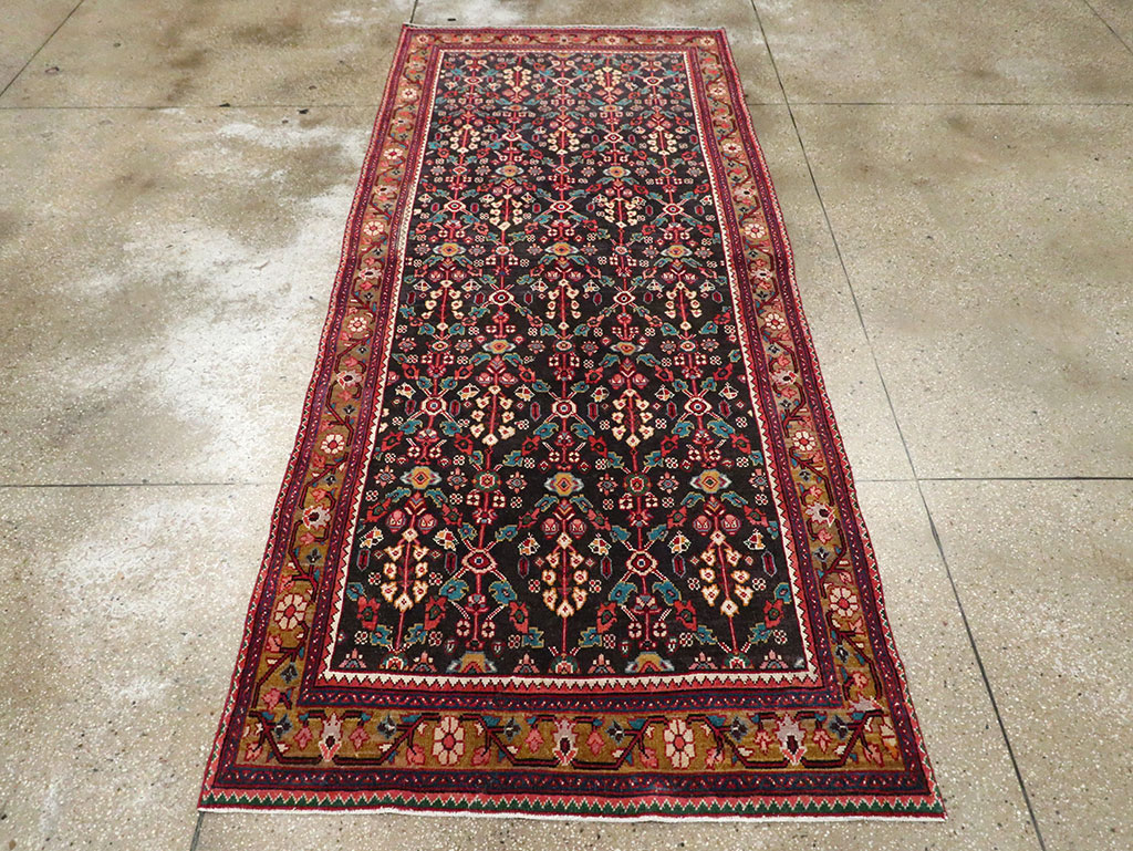 Vintage Persian Hamadan Gallery Rug, No.28155 - Galerie Shabab