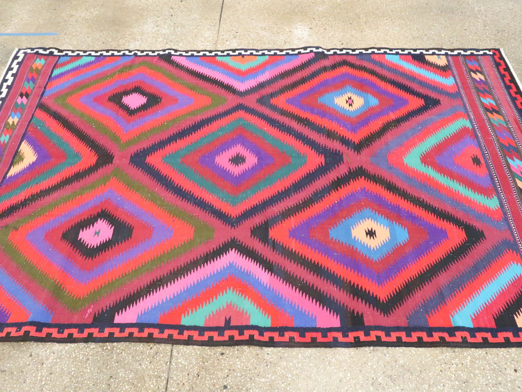 Vintage Persian Flatweave Kilim Accent Rug, No.28299 - Galerie Shabab