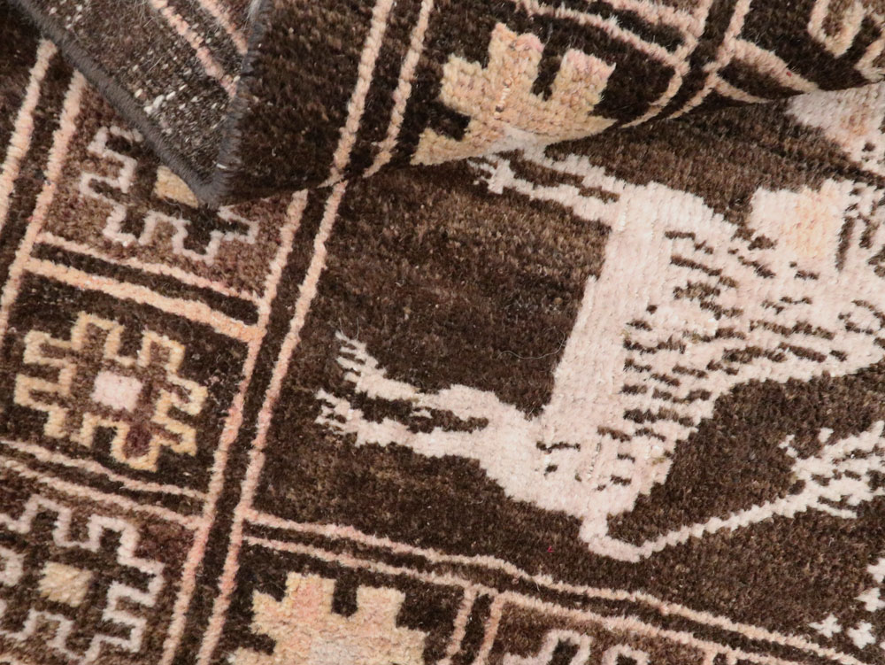 Vintage Turkish Anatolian Pictorial Rug, No.28355 - Galerie Shabab