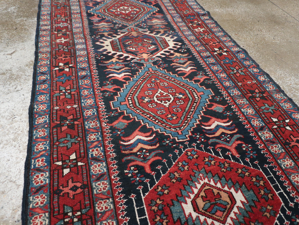 Antique Persian Karajeh Runner, No.28454 - Galerie Shabab