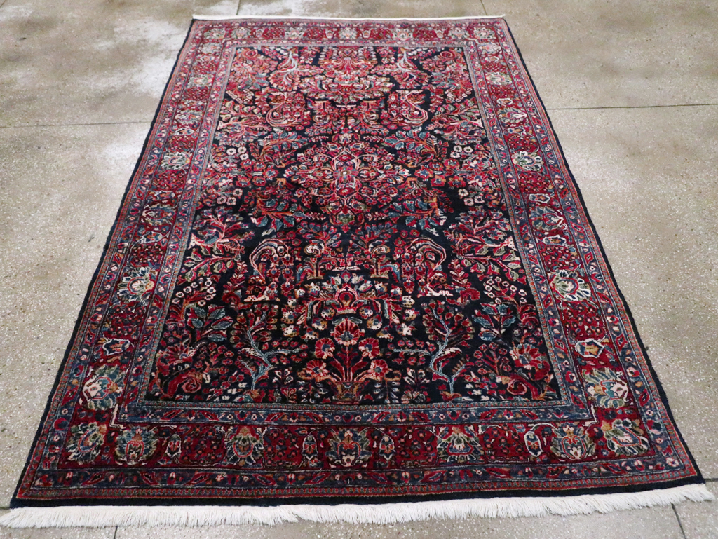 Antique Persian Sarouk Carpet, No.28497 - Galerie Shabab
