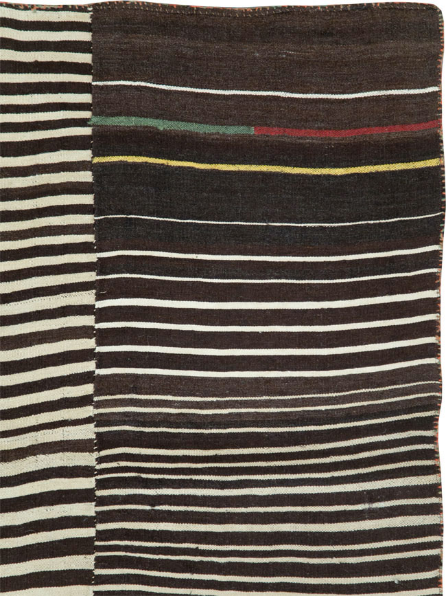 Vintage Persian Flatweave Kilim Accent Rug, No.28538 - Galerie Shabab