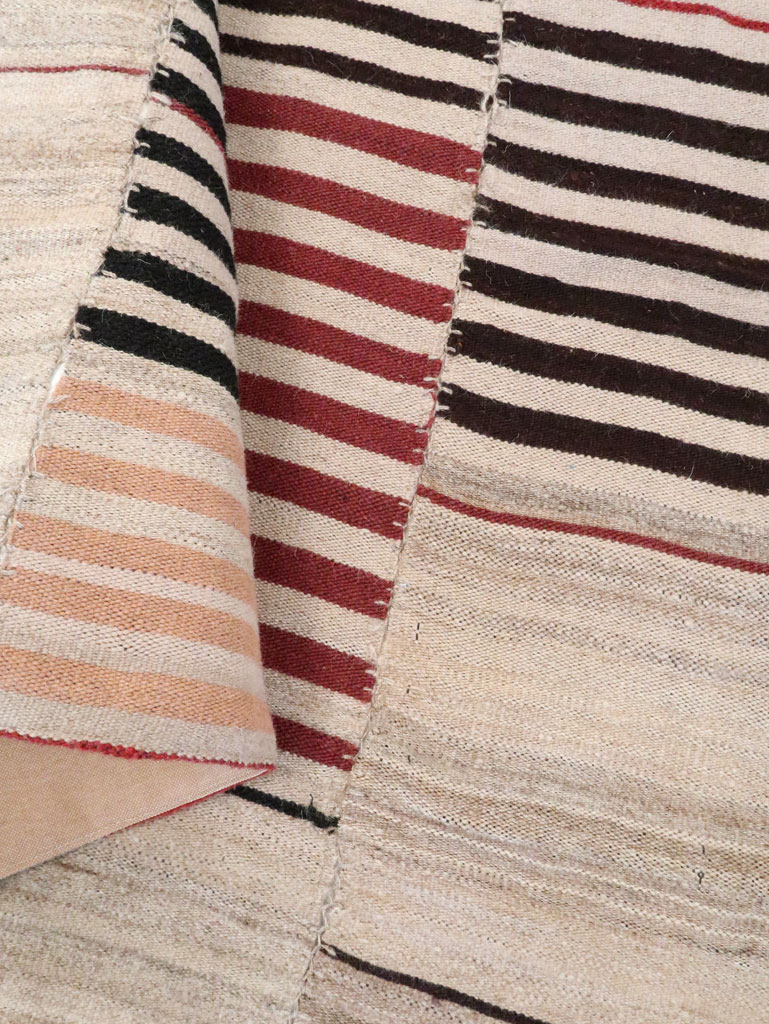 Vintage Persian Flatweave Kilim Gallery Rug, No.28550 - Galerie Shabab