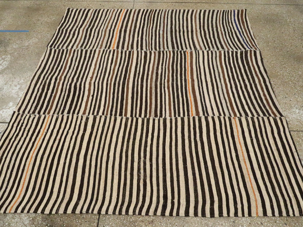 Vintage Persian Flatweave Kilim Square Accent Rug, No.28558 - Galerie Shabab