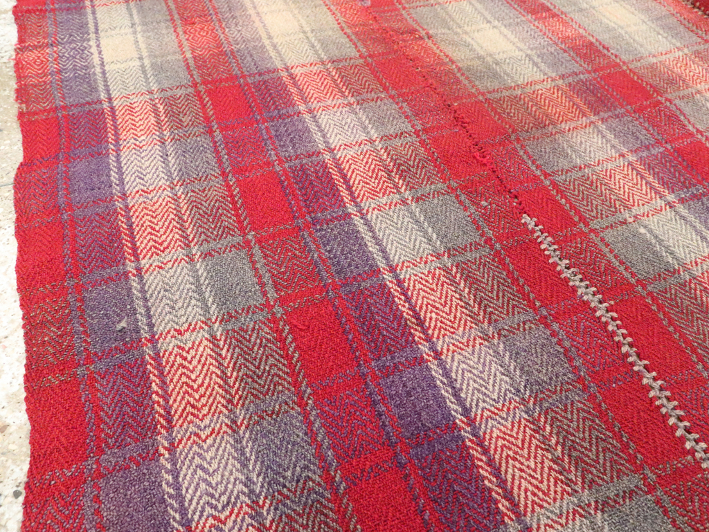 Vintage Persian Square Textile, No.28952 - Galerie Shabab