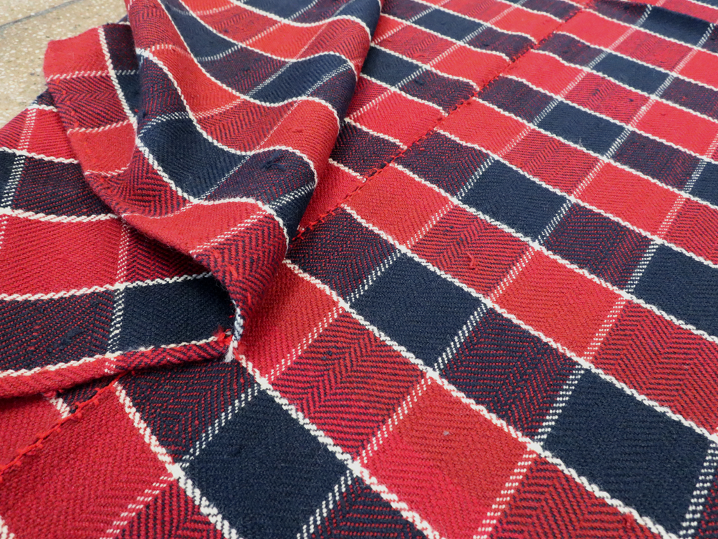 Vintage Persian Square Textile, No.28978 - Galerie Shabab