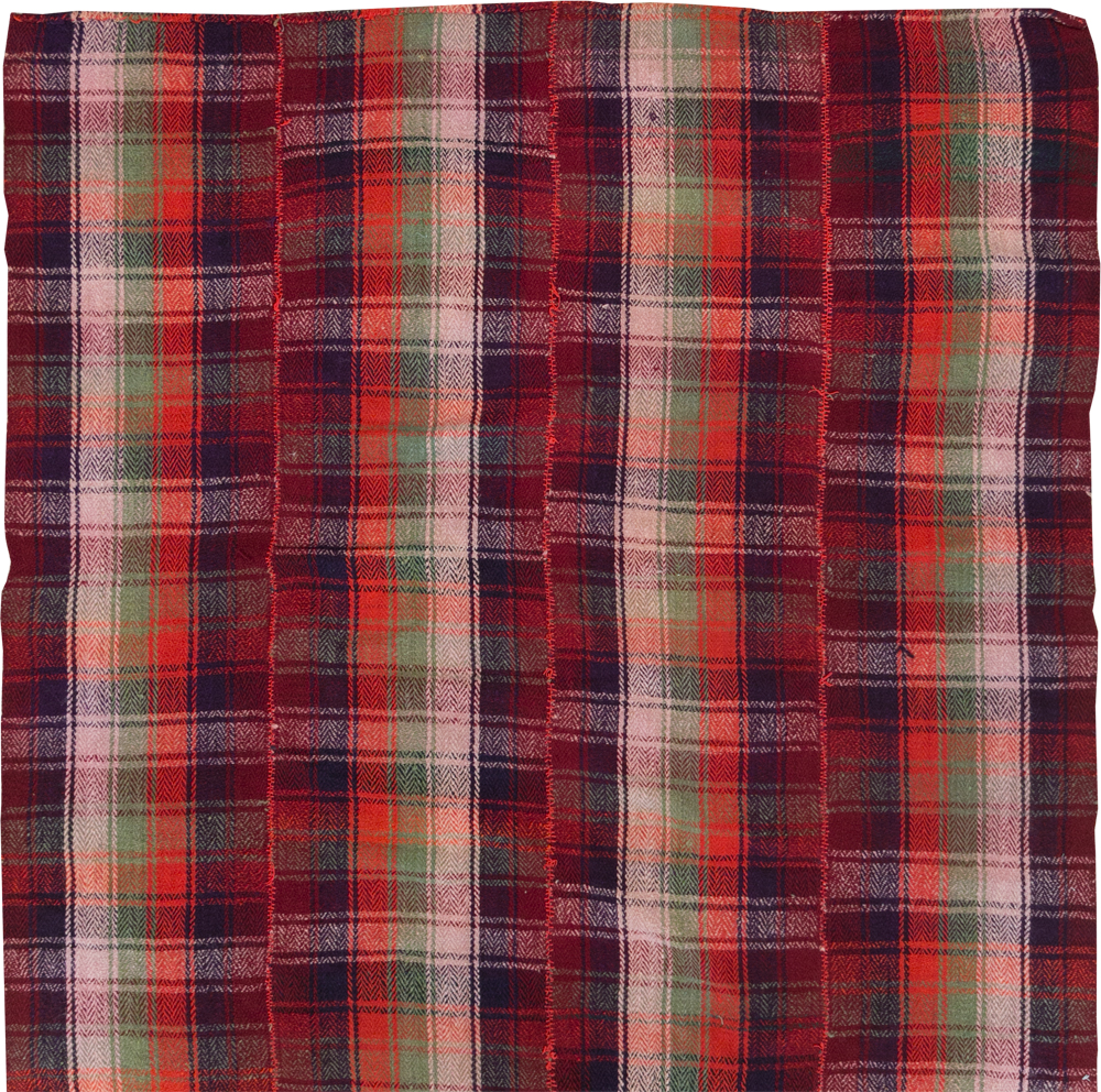 Vintage Persian Square Textile, No.28981 - Galerie Shabab