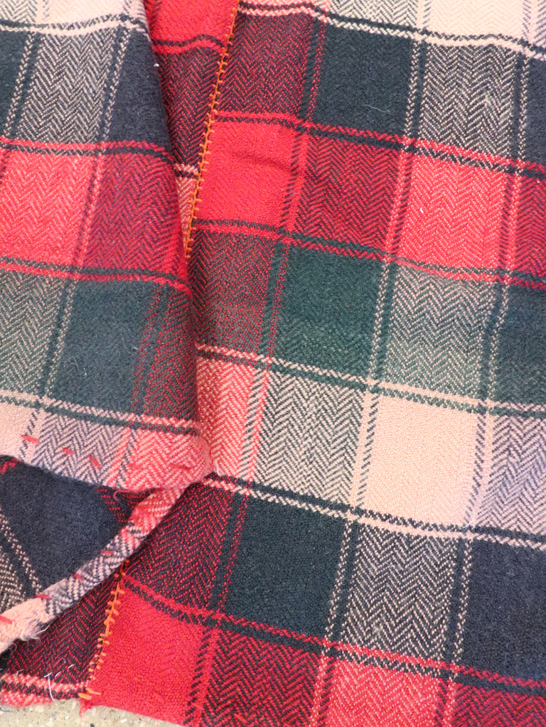 Vintage Persian Textile, No.28994 - Galerie Shabab