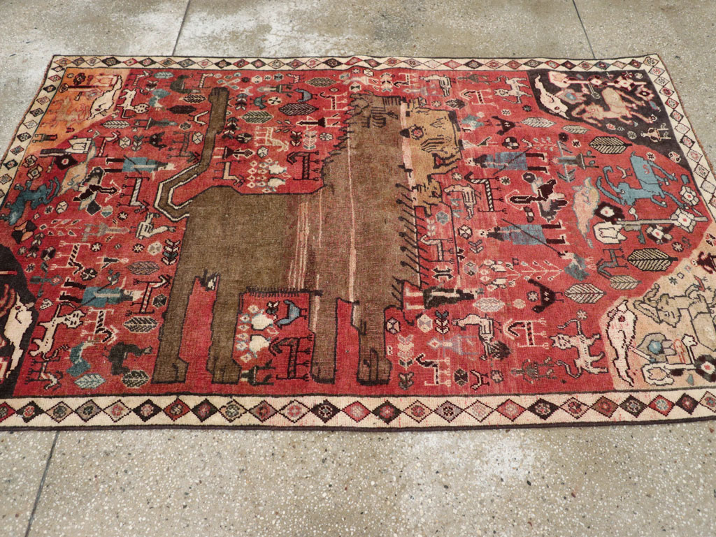 Vintage Persian Qashqai Pictorial Accent Rug, No.29085 - Galerie Shabab