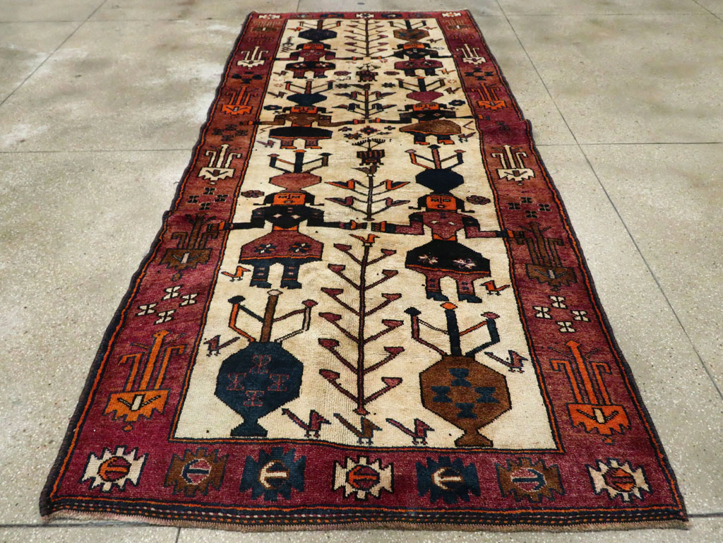 Vintage Bakhtiari Pictorial Rug, No.29174 - Galerie Shabab